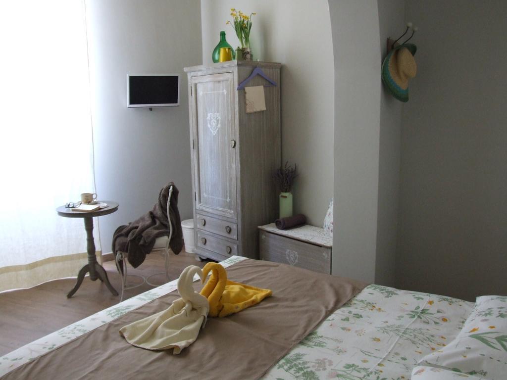 La Casa Di Alessio Bed & Breakfast Lecce Cameră foto